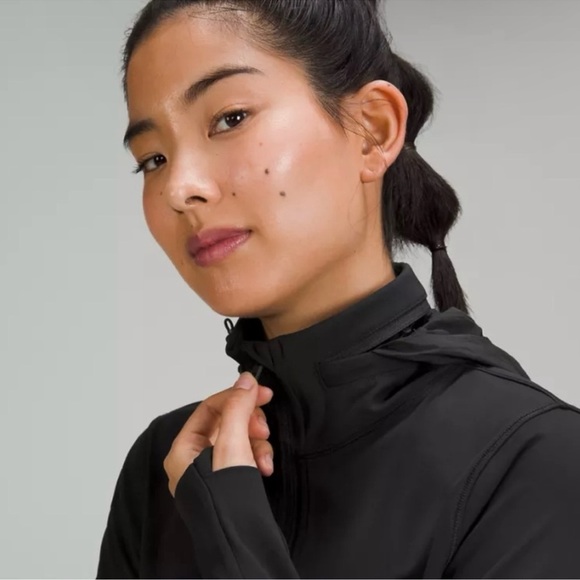 NWT Lululemon NULUX Reflective Running Jacket Black size 12 - Picture 4 of 12
